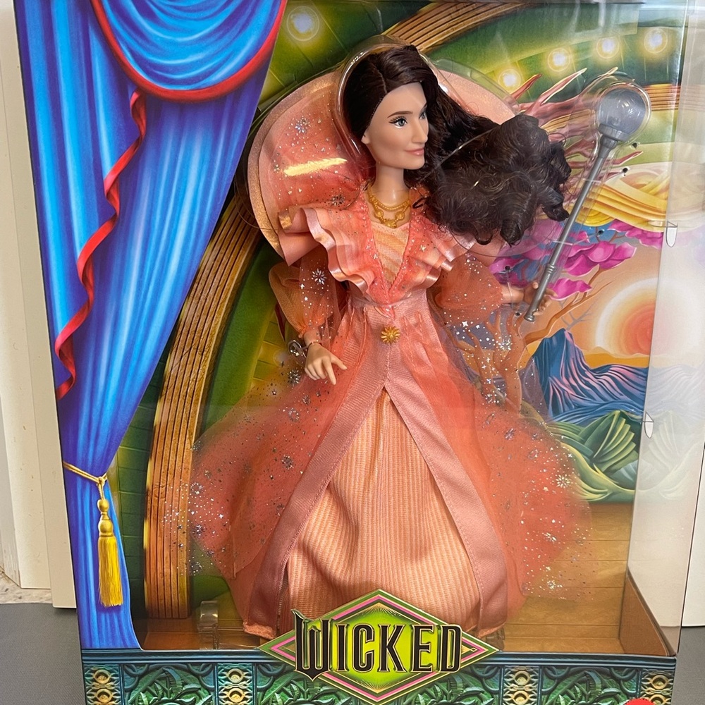 Mattel Universal Pictures - Wicked Magical Wise Woman- Sun NIP - Unopened